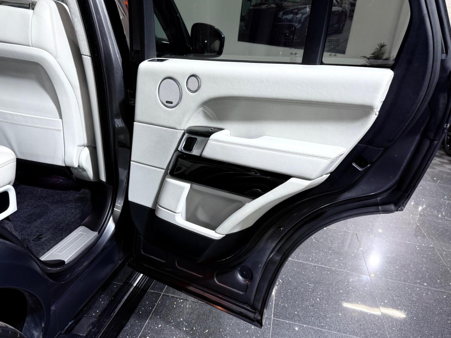 Used Land Rover Range Rover 2014 for sale - 76741311: Photo 67