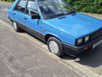 1986 (C) - Auto 5dr
