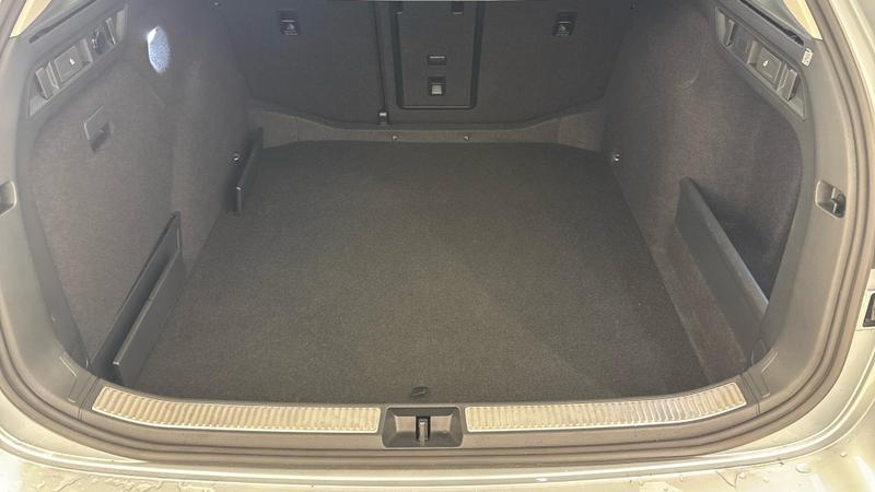 Used Skoda Superb 2025 for sale - 76718917: Photo 16