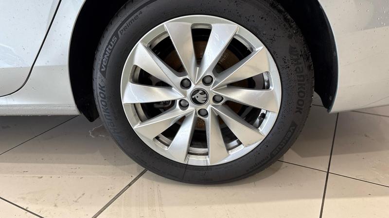 Used Skoda Superb 2025 for sale - 76718917: Photo 19