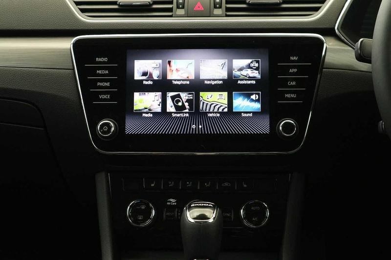 Used Skoda Superb 2023 for sale - 76882787: Photo 12