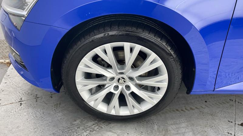 Used Skoda Superb 2023 for sale - 76882787: Photo 38