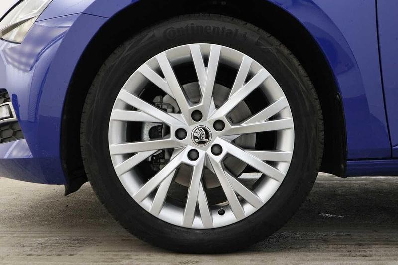 Used Skoda Superb 2023 for sale - 76882787: Photo 5