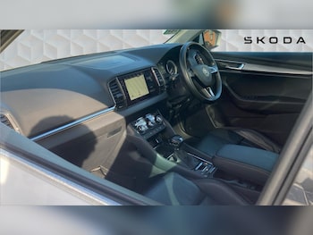 Used Skoda Karoq 2018 for sale - 77691022: Photo