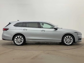 Used Skoda Superb 2025 for sale - 78724655: Photo