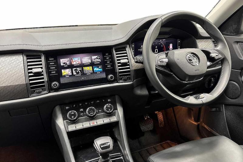 Used Skoda Kodiaq 2024 for sale - 76637392: Photo 2