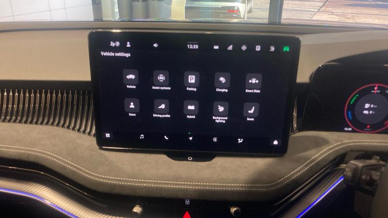 Used Skoda Superb 2025 for sale - 76252388: Photo 8