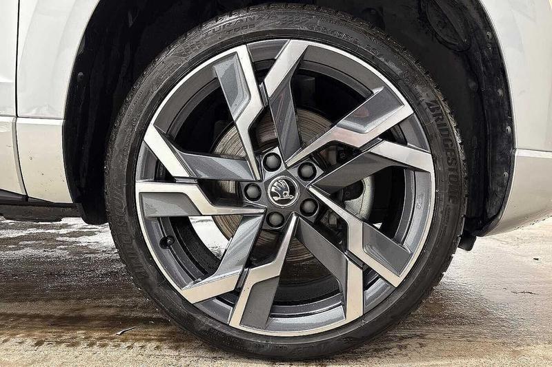 Used Skoda Karoq 2024 for sale - 76488563: Photo 5