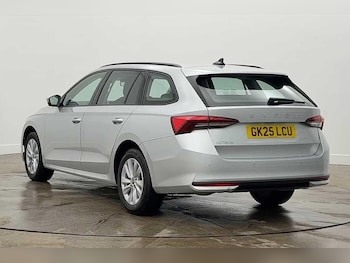 Used Skoda Octavia 2025 for sale - 78236800: Photo