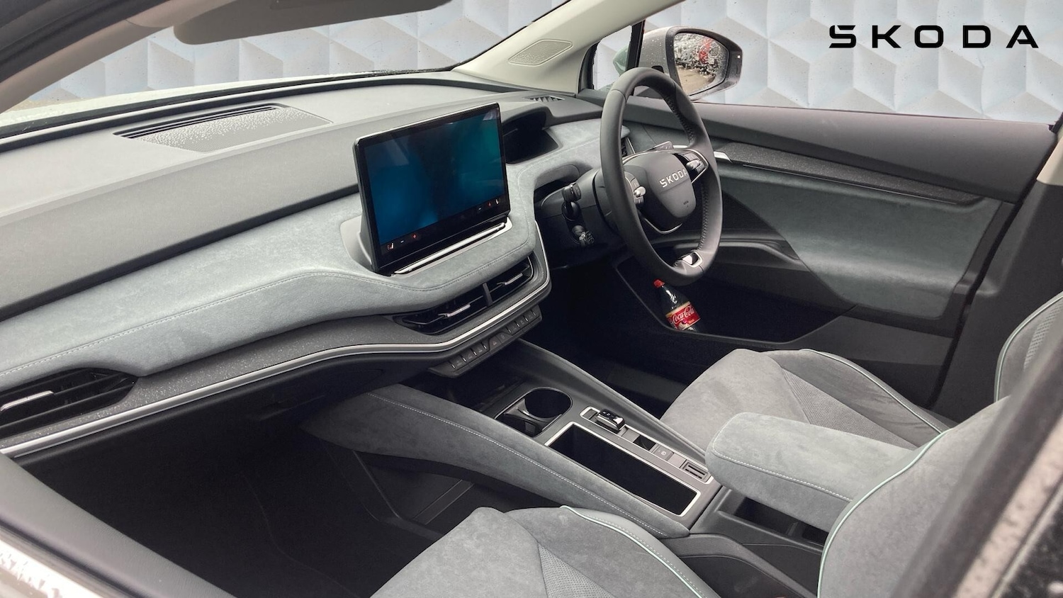 Used Skoda Enyaq 2025 for sale - 77602170: Photo 2