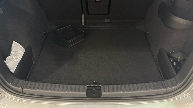 Used Skoda Karoq 2024 for sale - 76718918: Photo 16