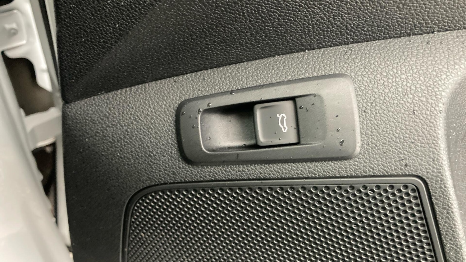 Used Skoda Karoq 2026 for sale - 77691021: Photo 11