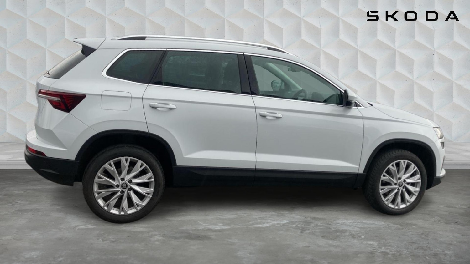 Used Skoda Karoq 2026 for sale - 77691021: Photo 4