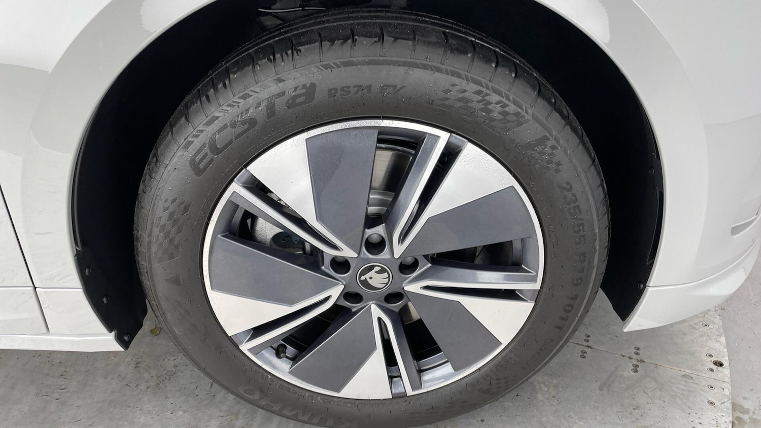 Used Skoda Enyaq 2025 for sale - 77515671: Photo 6