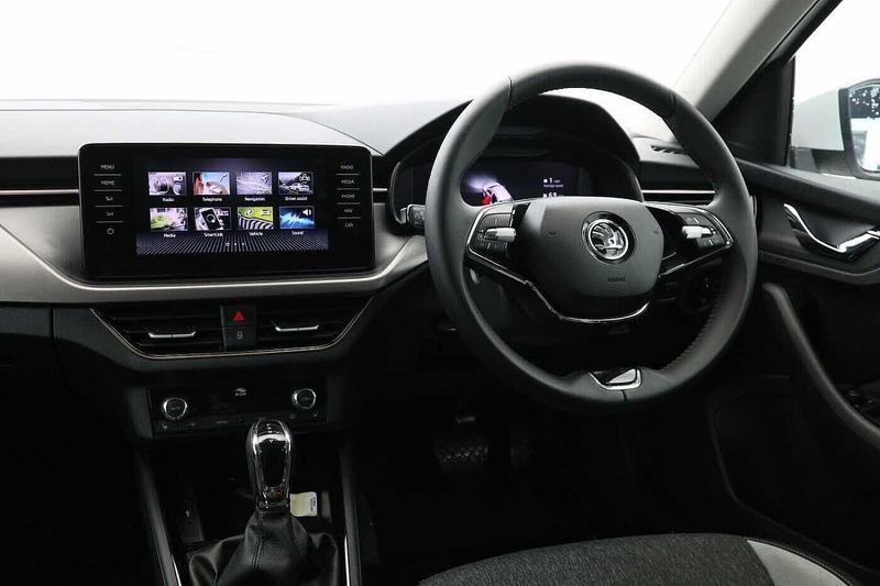 Used Skoda Kamiq 2023 for sale - 76882790: Photo 2