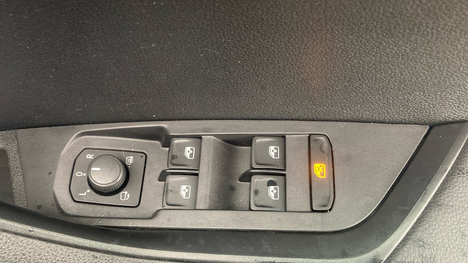 Used Skoda Karoq 2023 for sale - 77602174: Photo 15