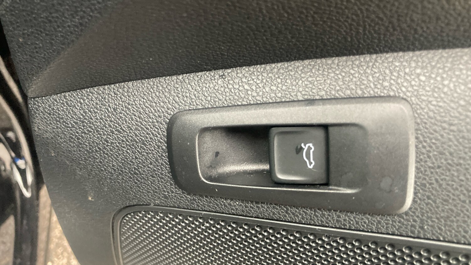 Used Skoda Karoq 2023 for sale - 77602174: Photo 17