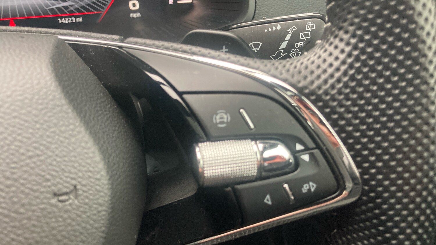 Used Skoda Karoq 2023 for sale - 77602174: Photo 27