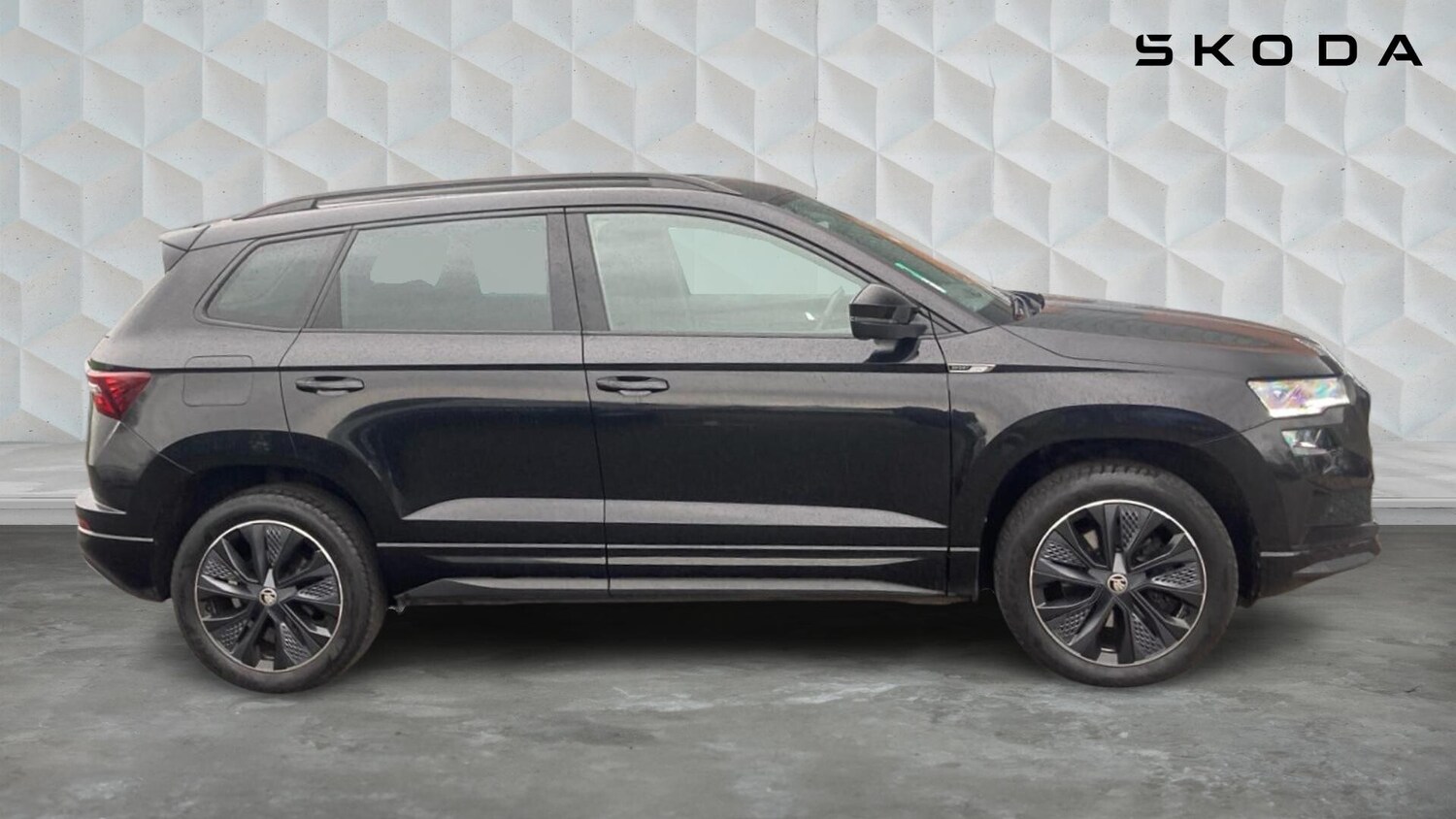 Used Skoda Karoq 2023 for sale - 77602174: Photo 4