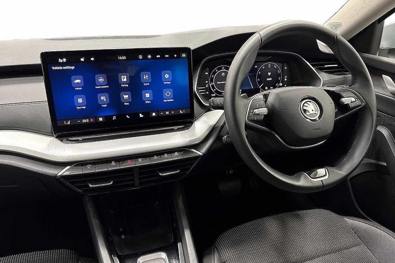 Used Skoda Octavia 2024 for sale - 76595489: Photo 2