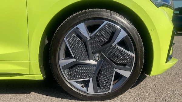 Used Skoda Enyaq 2023 for sale - 76018347: Photo 5