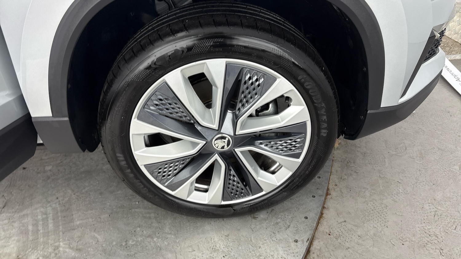 Used Skoda Karoq 2024 for sale - 77602191: Photo 5