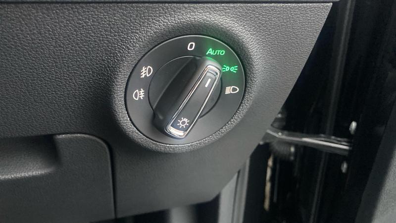 Used Skoda Karoq 2025 for sale - 76312277: Photo 19