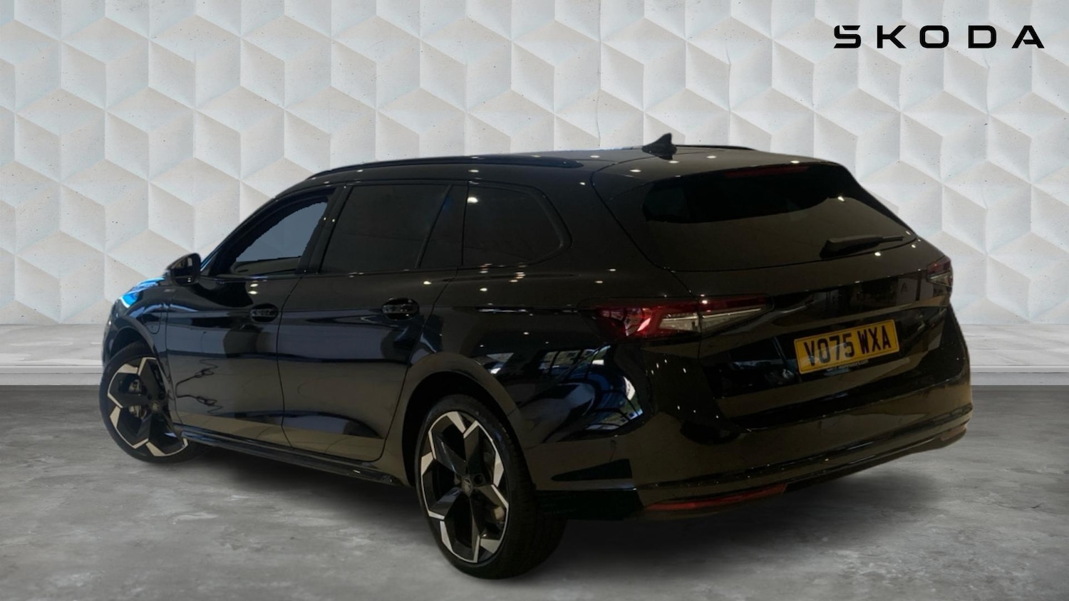 Used Skoda Superb 2025 for sale - 77515687: Photo 3