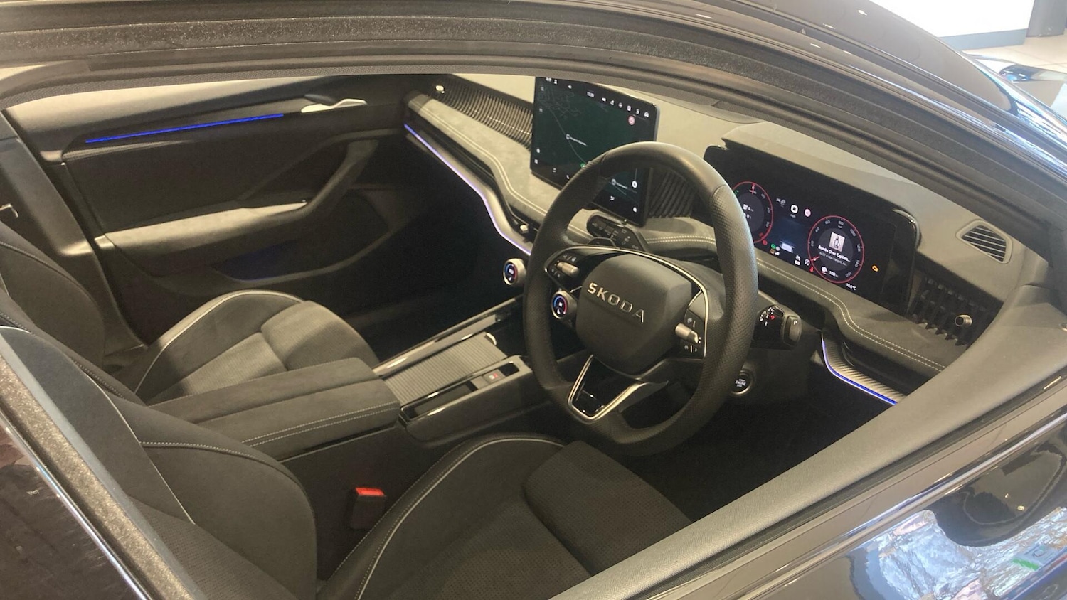Used Skoda Superb 2025 for sale - 77515687: Photo 6