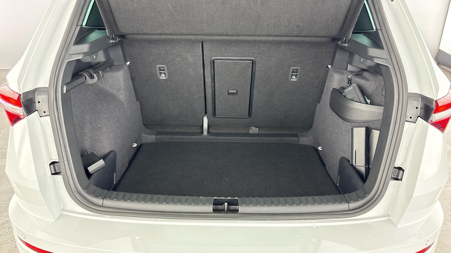 Used Skoda Karoq 2025 for sale - 77750123: Photo 30