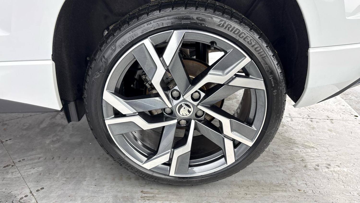 Used Skoda Karoq 2025 for sale - 77750123: Photo 33