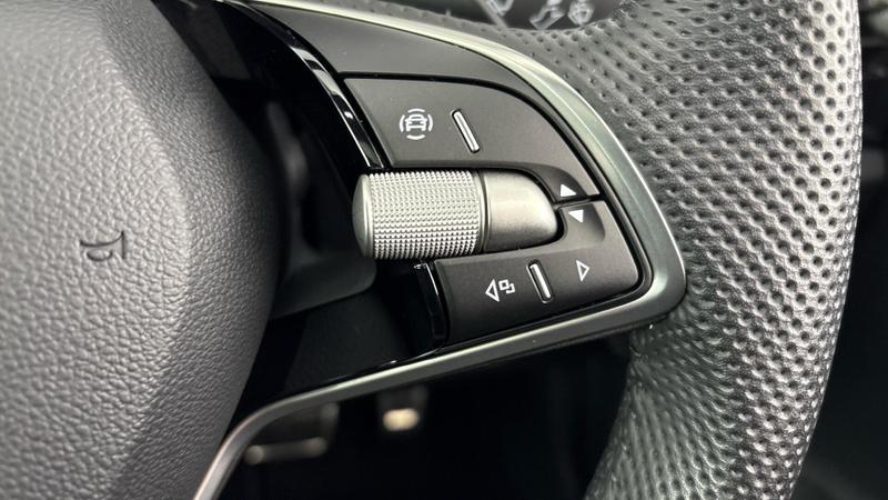 Used Skoda Karoq 2025 for sale - 77088171: Photo 7