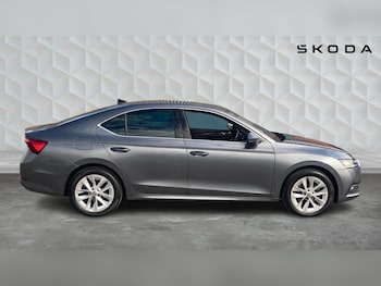 Used Skoda Octavia 2023 for sale - 77778600: Photo