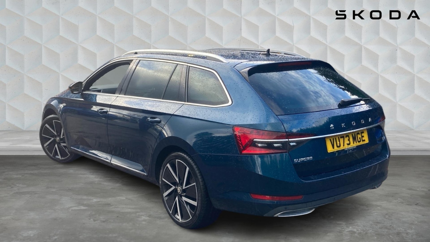 Used Skoda Superb 2023 for sale - 77505151: Photo 4