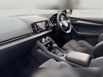 Used Skoda Karoq 2024 for sale - 76882773: Photo