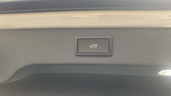 Used Skoda Enyaq 2025 for sale - 76252393: Photo 15