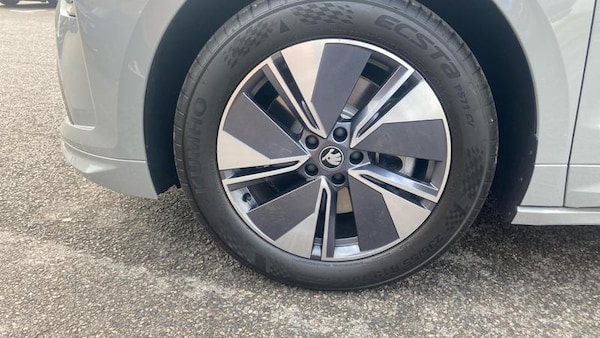 Used Skoda Enyaq 2025 for sale - 76252393: Photo 18