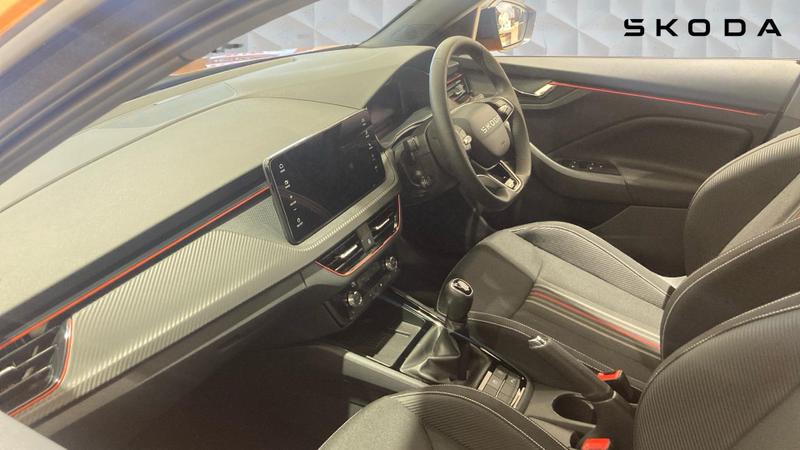 Used Skoda Kamiq 2025 for sale - 76252379: Photo 2