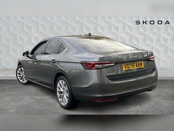 Used Skoda Superb 2025 for sale - 76252375: Photo