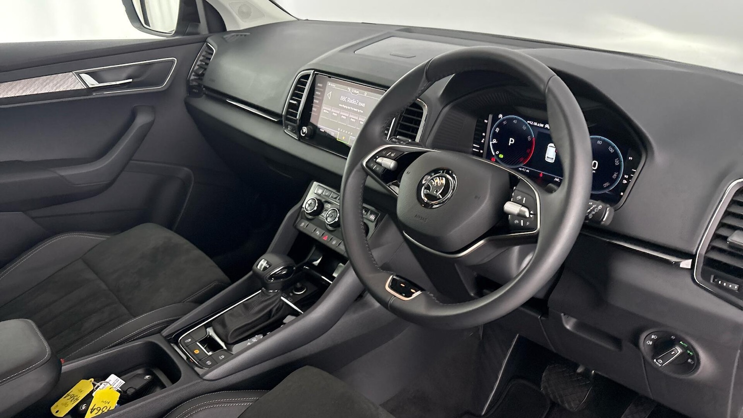 Used Skoda Karoq 2024 for sale - 77602496: Photo 6