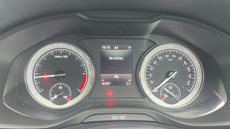 Used Skoda Karoq 2021 for sale - 76415849: Photo 29