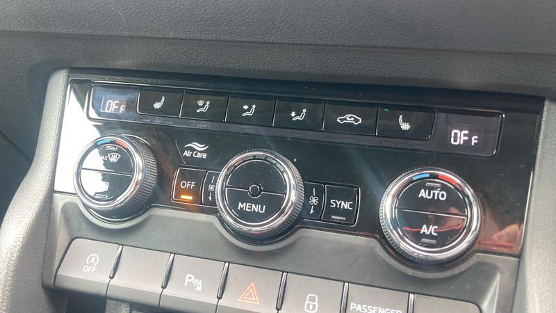 Used Skoda Karoq 2021 for sale - 76415849: Photo 35