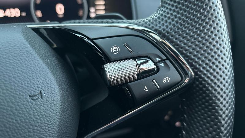 Used Skoda Karoq 2022 for sale - 76415846: Photo 32