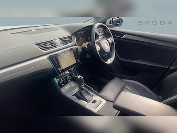 Used Skoda Superb 2023 for sale - 76038033: Photo