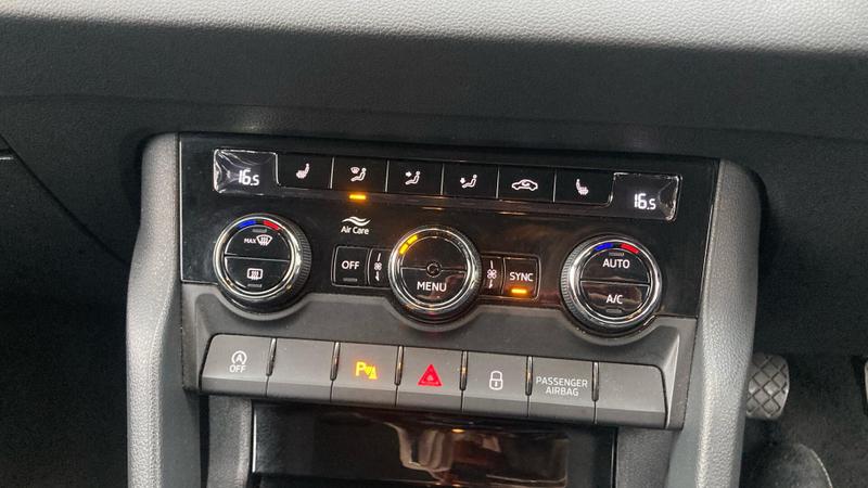 Used Skoda Karoq 2019 for sale - 76097279: Photo 29