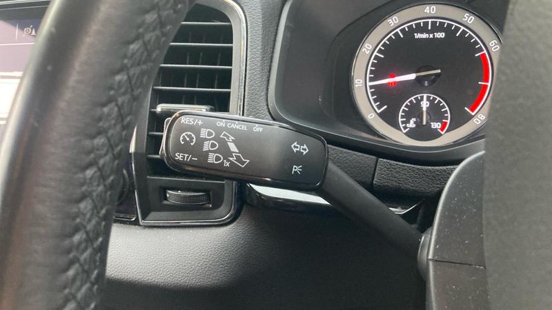 Used Skoda Karoq 2019 for sale - 76097279: Photo 32