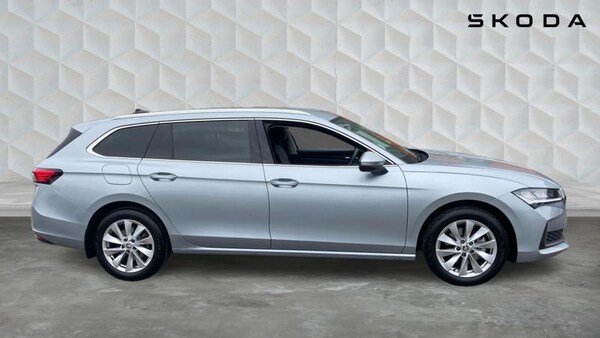 Used Skoda Superb 2024 for sale - 75550131: Photo 5