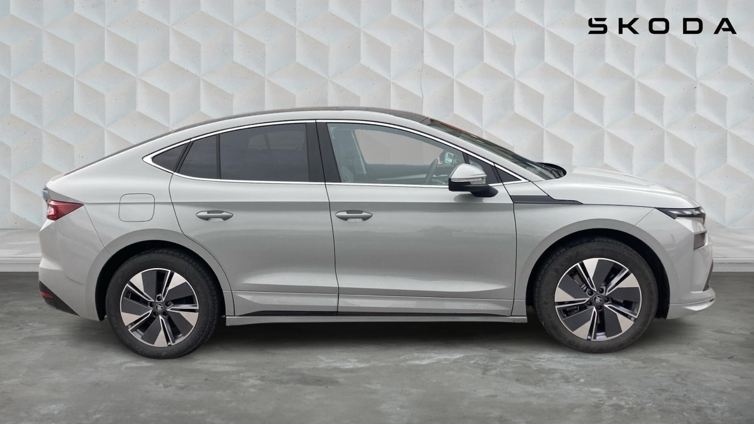 Used Skoda Enyaq 2025 for sale - 77602414: Photo 4