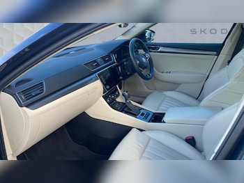 Used Skoda Superb 2023 for sale - 77653222: Photo