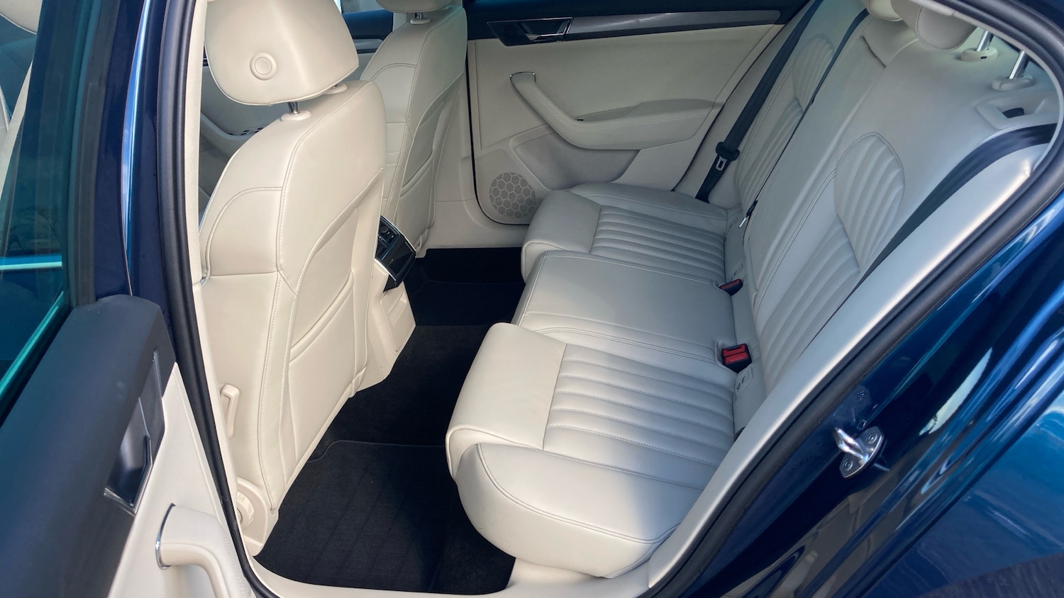 Used Skoda Superb 2023 for sale - 77653222: Photo 33